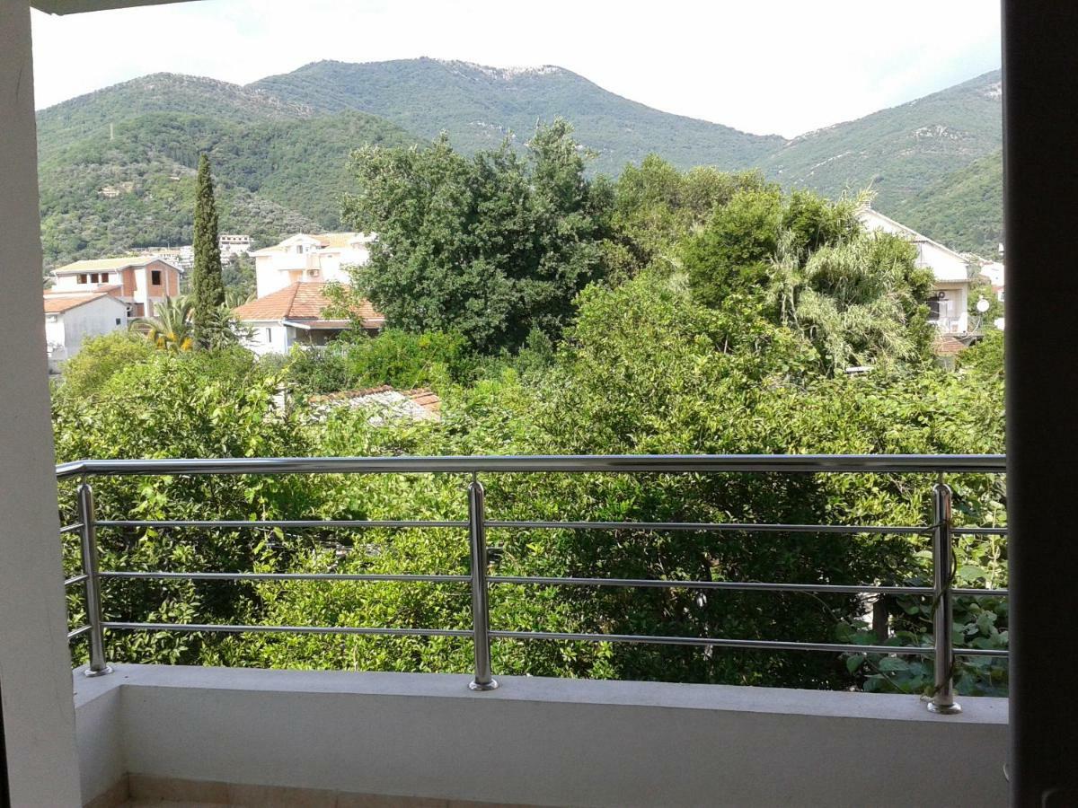 Apartments Lanterna Tivat Buitenkant foto